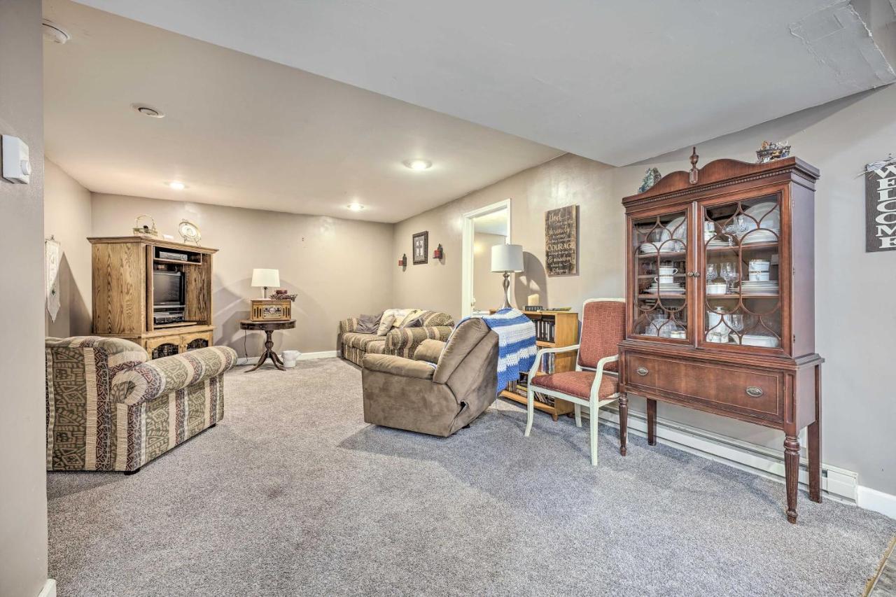 Lovely 3- Bedroom Apartment With Street Parking. Goshen Exteriér fotografie